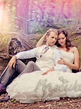 Poroka v gozdu