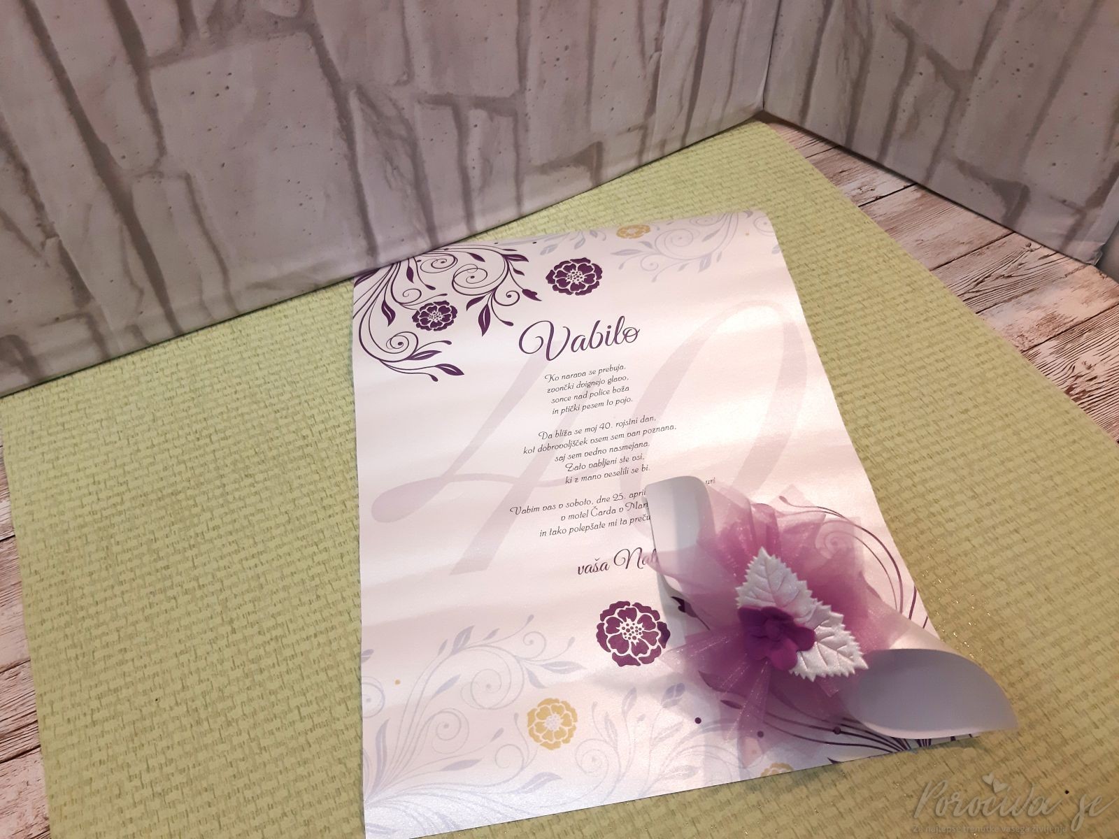 Rolica 1 Vabilo za obletnico v rolici