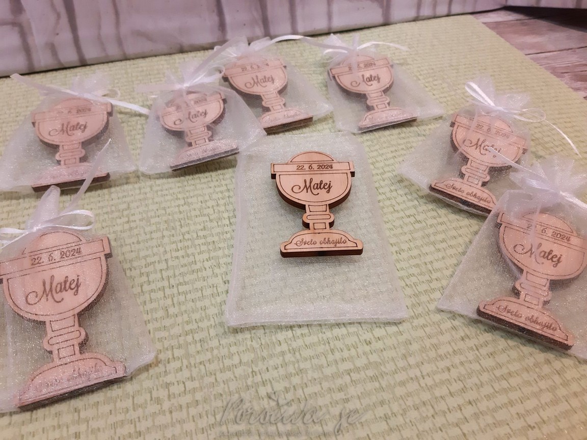 Leseni magneti Kelihi Leseni magneti Kelihi